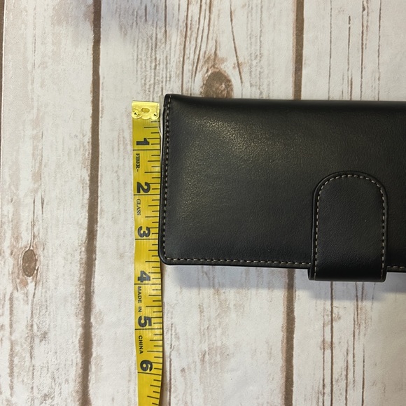 Mundi Genuine Leather Wallet NWT - Picture 10 of 10